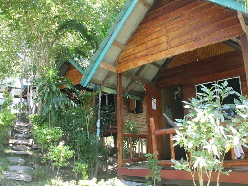 Coconut Beach Bungalows Hotell Koh Phangan Exteriör bild